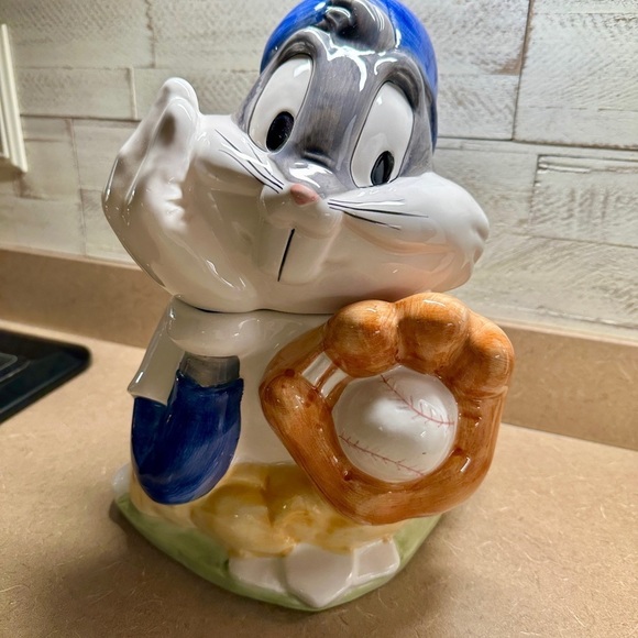 VINTAGE, 1993, WARNER BROTHERS, LOONEY TUNES, BUGS BUNNY, BASEBALL, COOKIE JAR. - Picture 3 of 15